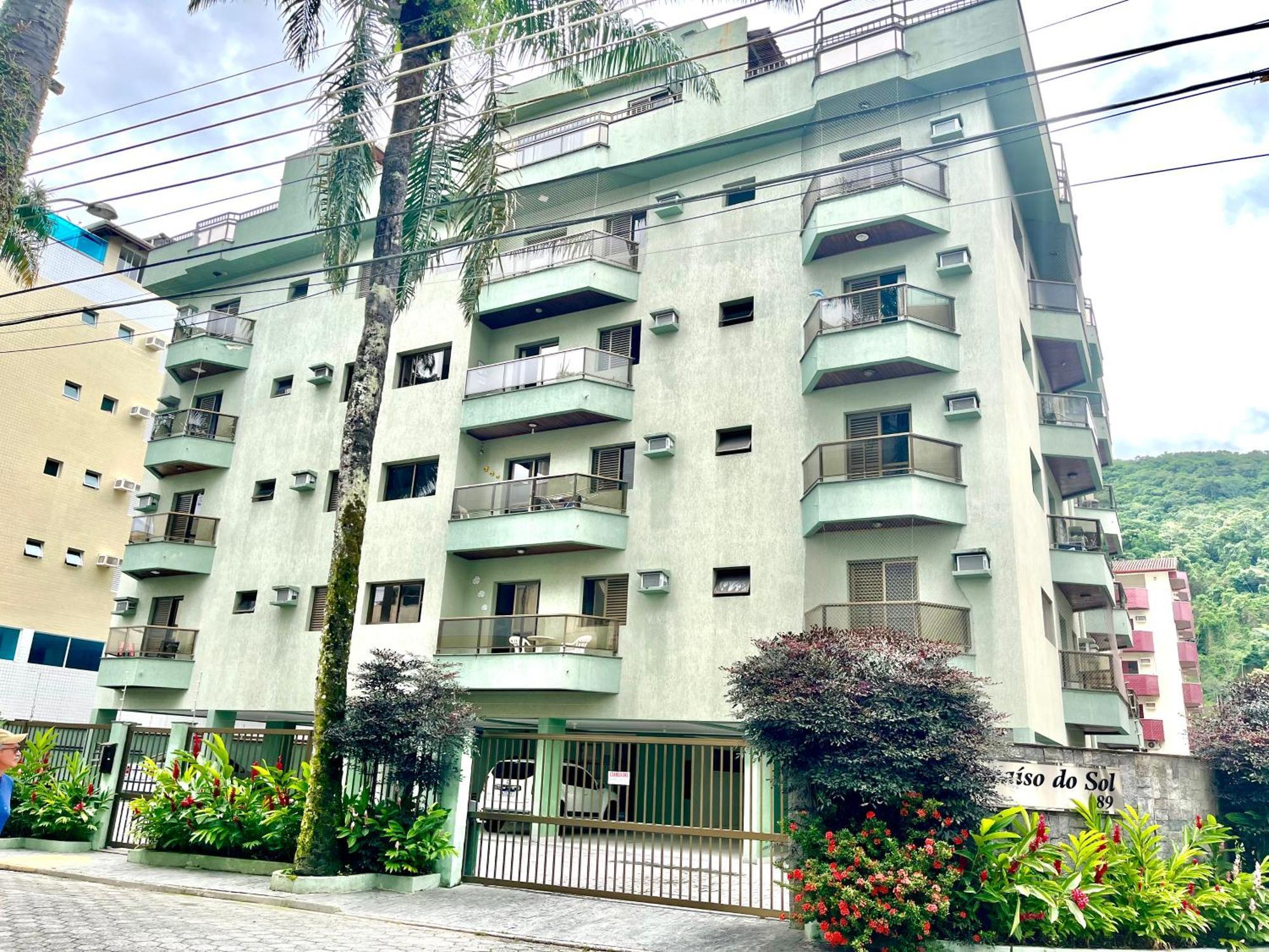 Apto A Uma Quadra Da Praia Grande Em Apartamento